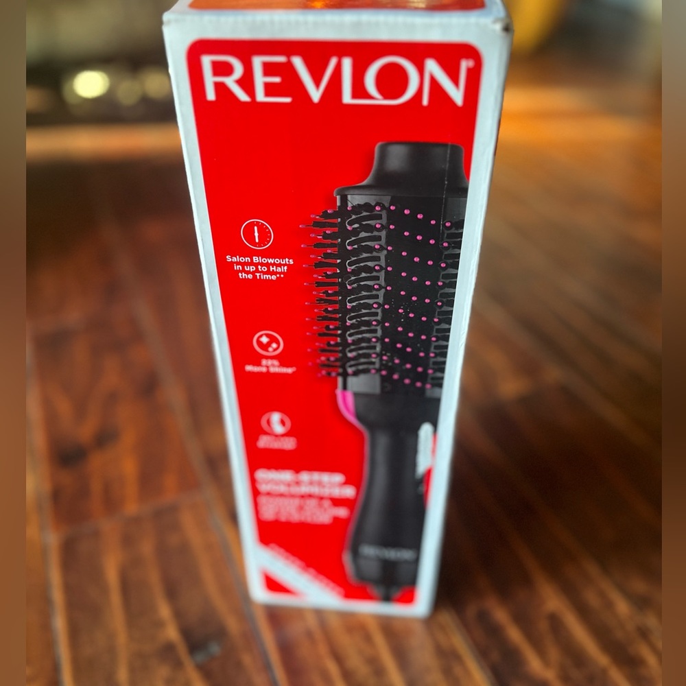 Brand New Revlon brush